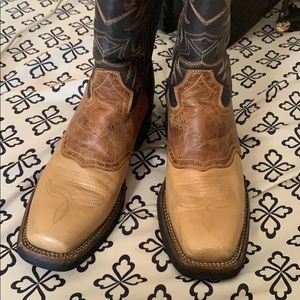 Arango cowgirl boots